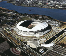 新潟県総合スタジアム （東北電力ビックスワンスタジアム）
